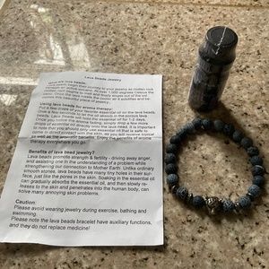 Lava Beaded Stretch Aromatherapy Bracelet With Lavender Oil